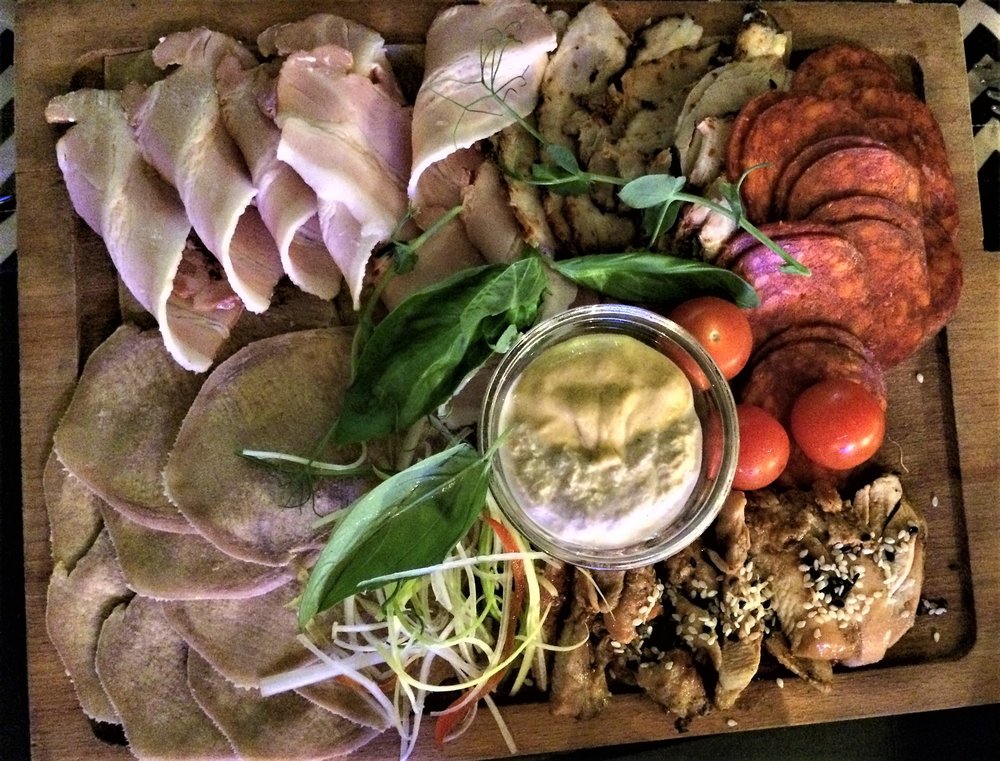 18.11.23_05 _ресторан Boho_ ужин.JPG