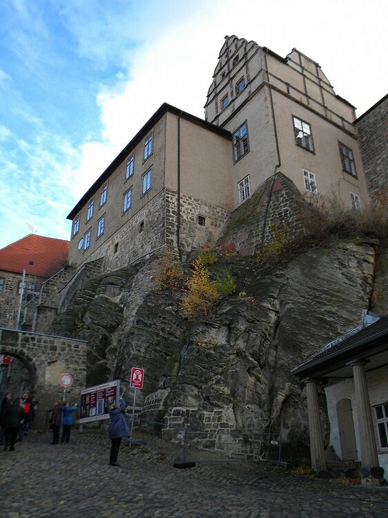 подъём к замку и аббатству Кведлинбурга.JPG