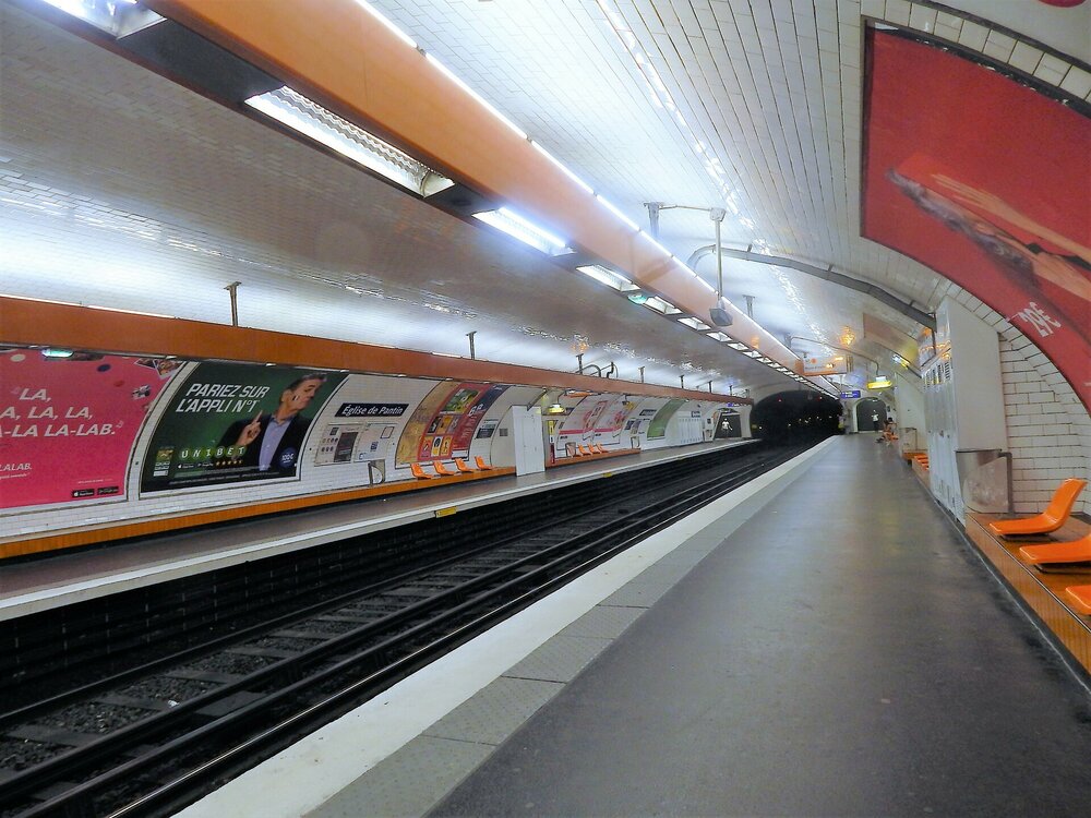 Метро Парижа14.jpg