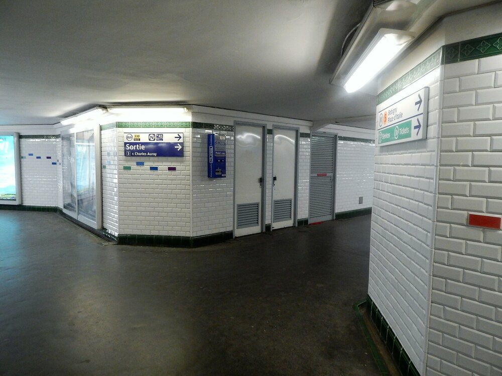 Метро Парижа10.jpg