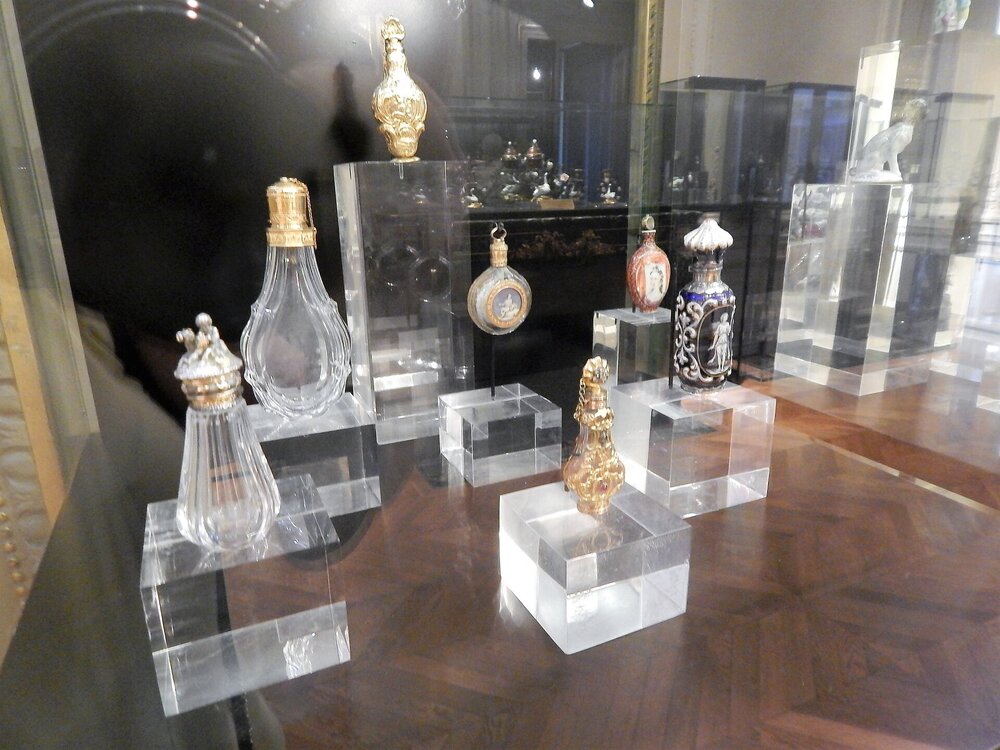 Париж( фабрика духи).jpg