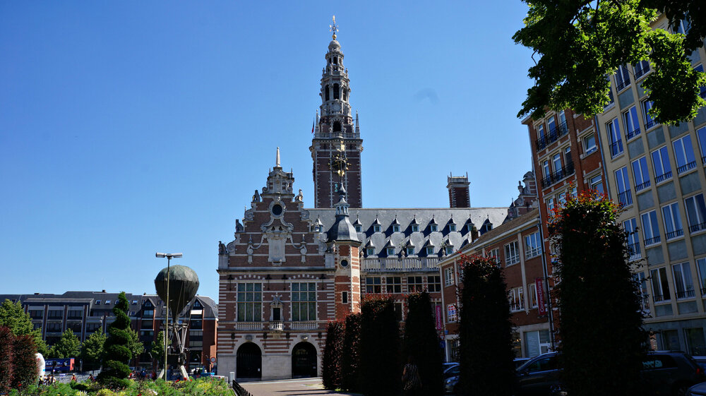 DSC089951 Университетская библиотека.jpg