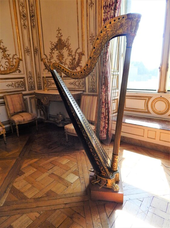 Шантийи(арфа).jpg