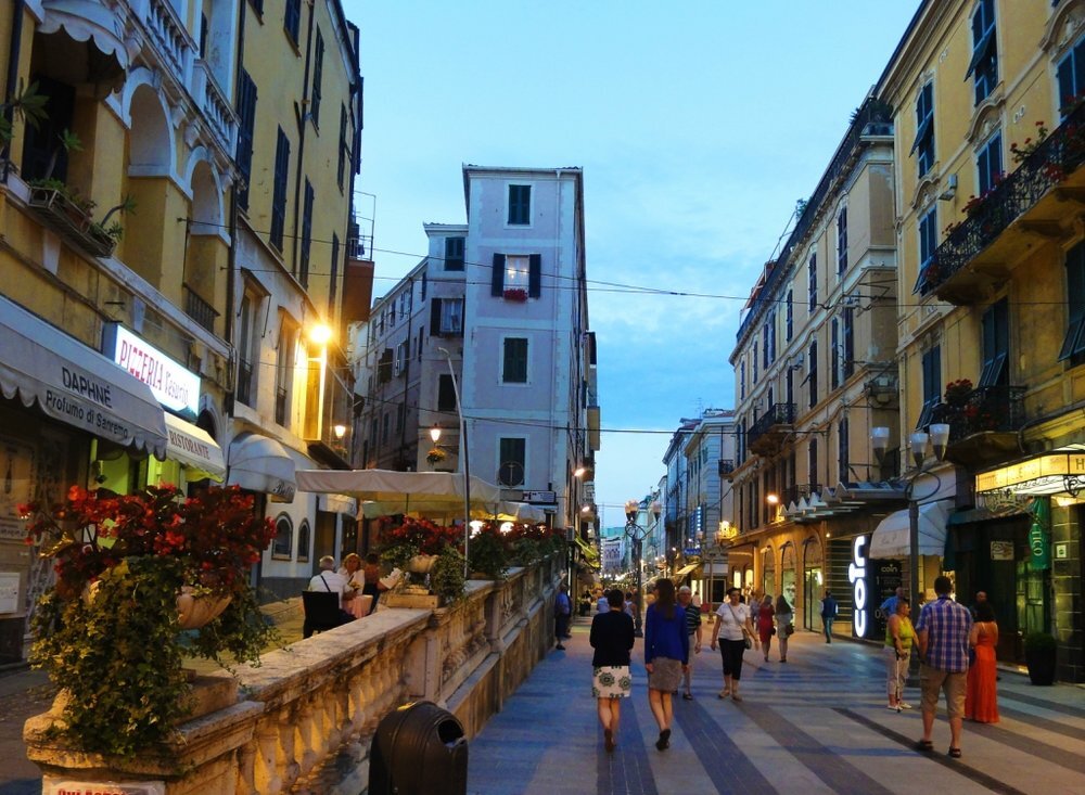 Санремо вечером.jpg