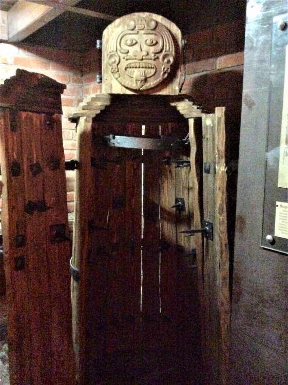 19.05.02_271_Калининград_Замк-пивоварня Нессельбек.jpg