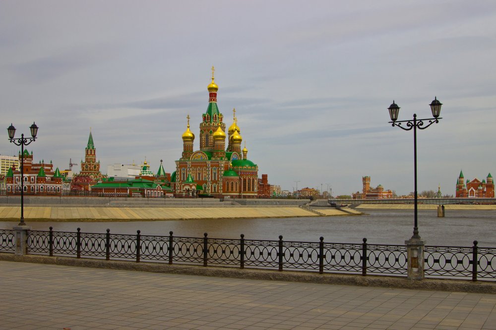 IMG_6798-1 Йошкар-Ола Вид на Благовещенский Собор.jpg