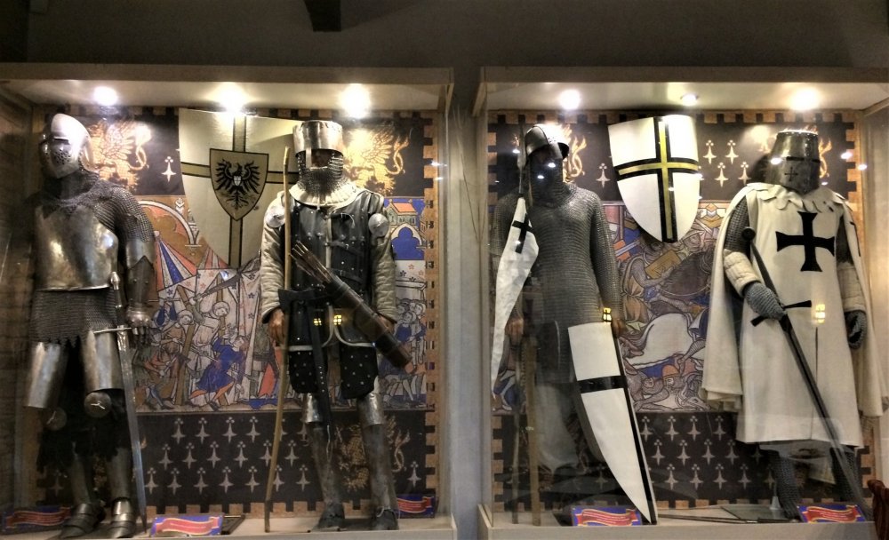 19.05.02_219_Калининград_Замк-пивоварня Нессельбек.JPG