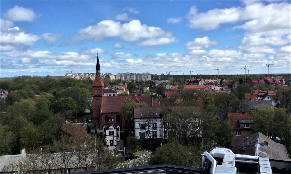 19.05.03_202_Зеленоградск_Мурариум_на башне.jpg