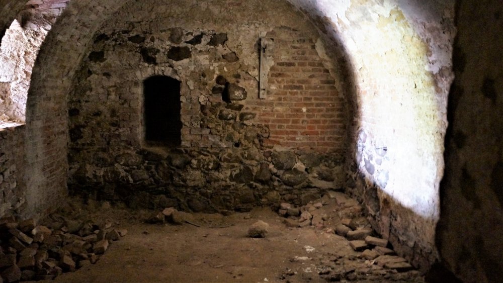 19.05.05_189_Черняховск_Замок Георгенбург.JPG