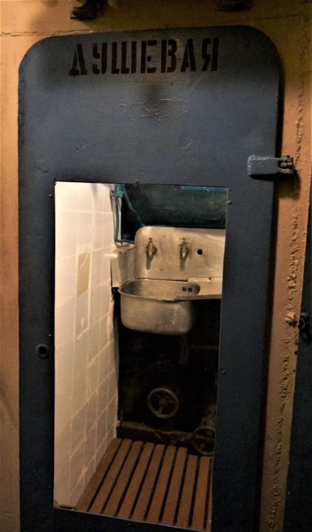 19.05.06_230_Калининград_Музей мирового океана.JPG