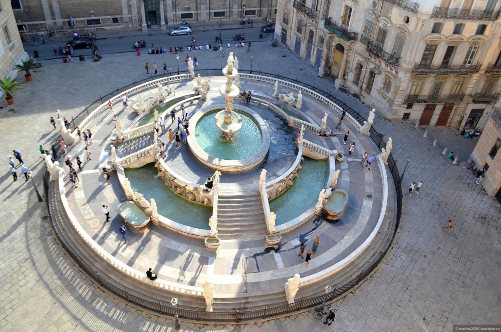 Фонтан Претория.jpg