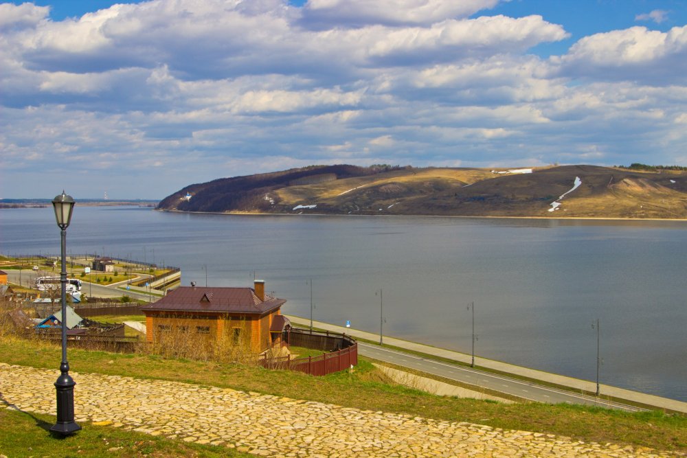 Img_6306 Вид на Свиягу.jpg