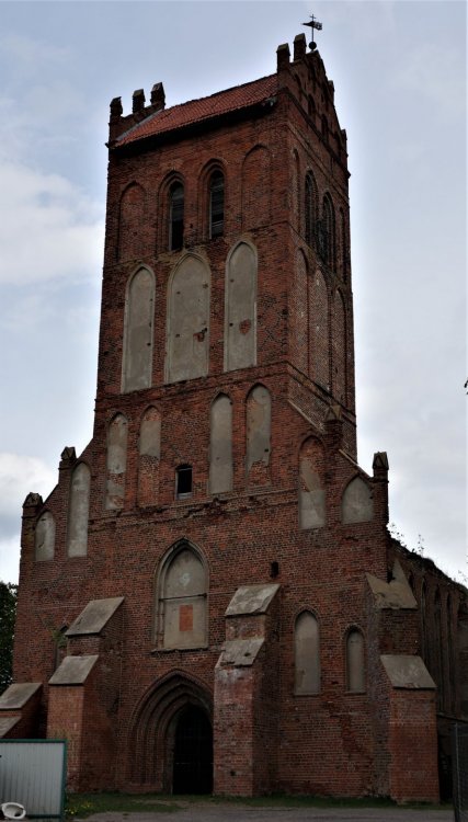 19.05.04_262_Железнодорожный _кирха (1345г).JPG