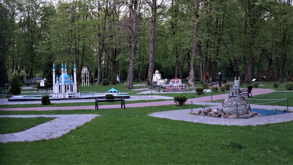 19.05.05_346_Калининград_Южный парк.JPG