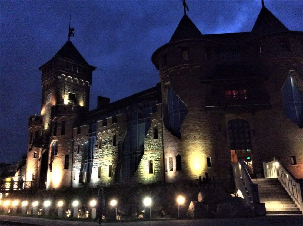 19.05.02_299_Калининград_Замк-пивоварня Нессельбек.JPG