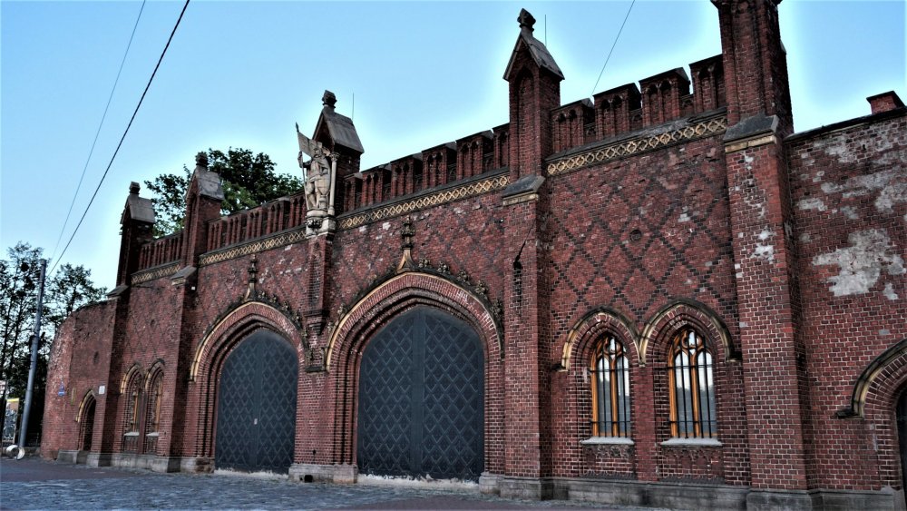 19.05.05_354_Калининград_Фридландские ворота.JPG