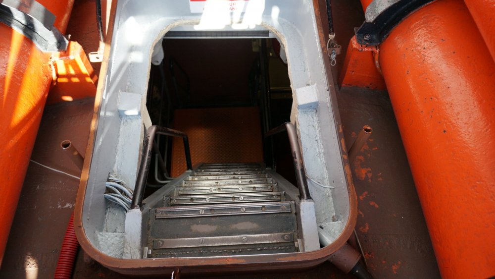 19.05.06_170_Калининград_Музей мирового океана.JPG