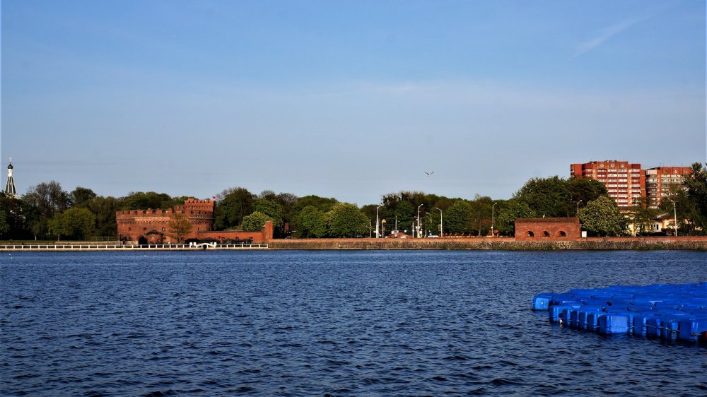 19.05.06_267_Калининград_Верхнее озеро.JPG