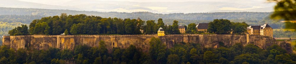 _____Festung_Königstein_Panorama_vom_Lilienstein.jpg