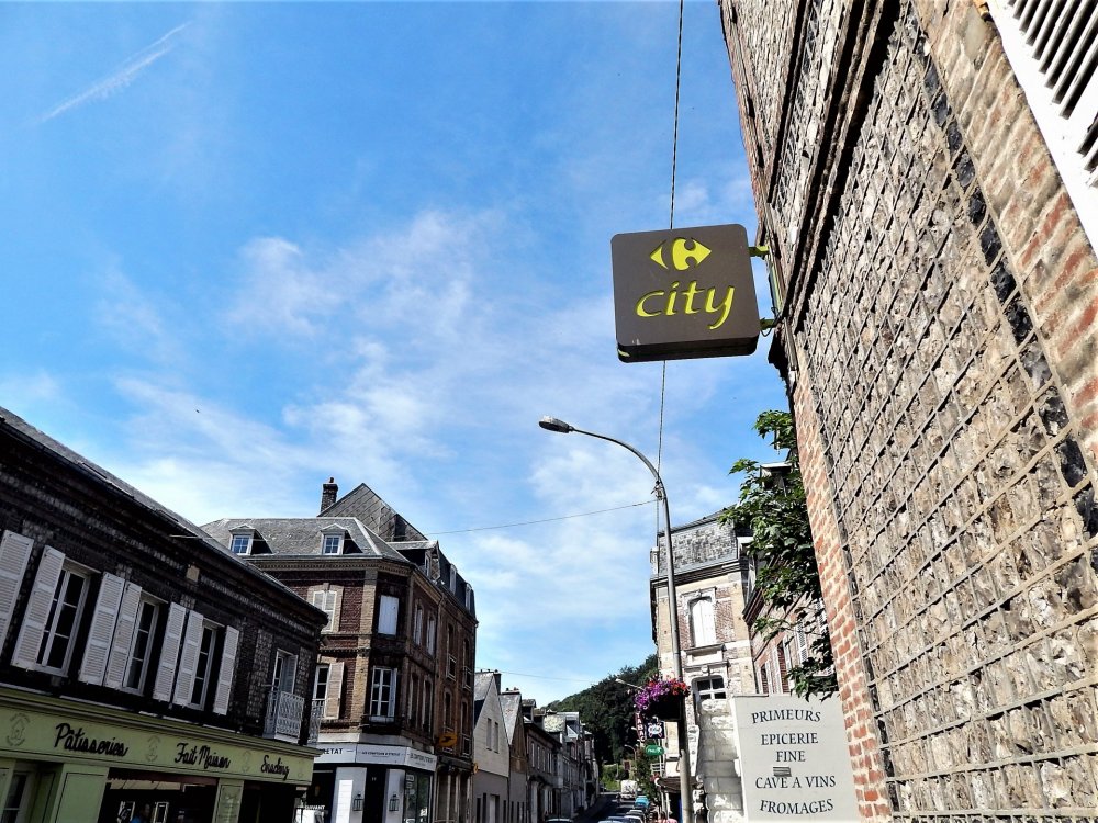 Этрета( магазин1).jpg