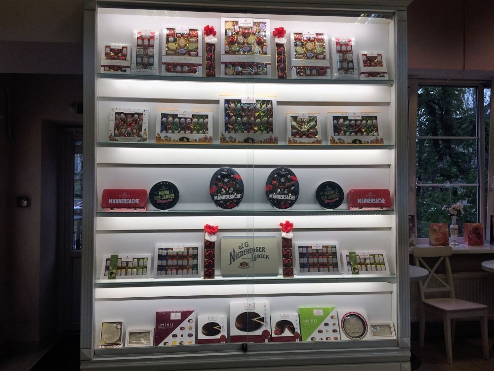 19.05.01_Калининград_32_Марципановый домик.JPG