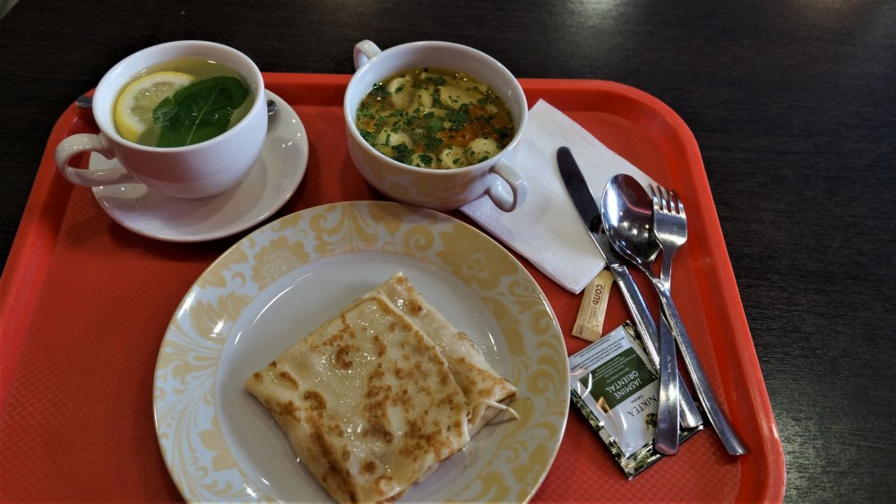 19.05.13_316_СПб_ кафе Теремок.JPG