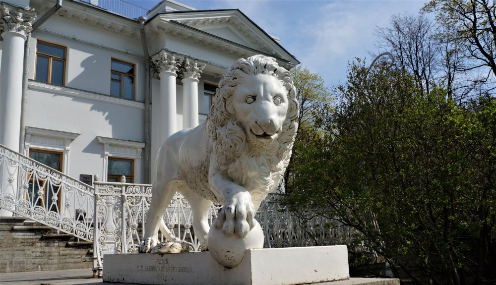 19.05.10_211_СПб_Елагин остров.JPG