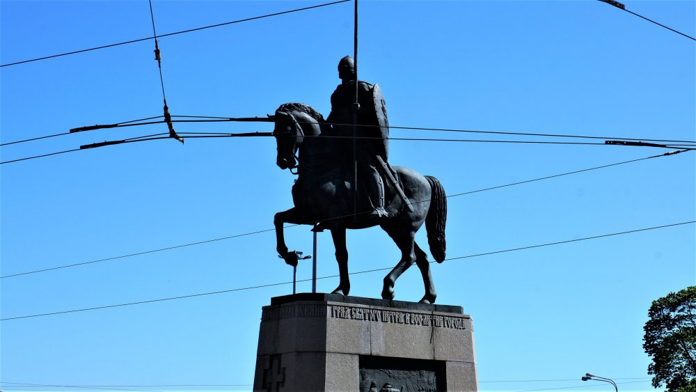 19.05.17_05_СПб_ Невская лавра.JPG