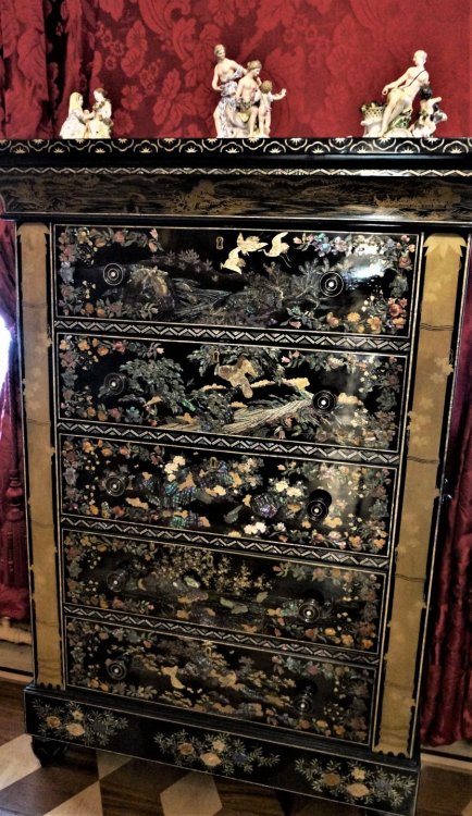 19.05.15_147_ Ораниенбаум_ Дворец.JPG