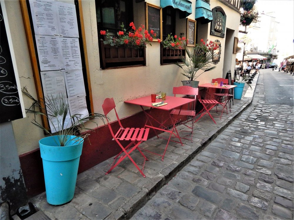 Онфлёр( столики2).jpg