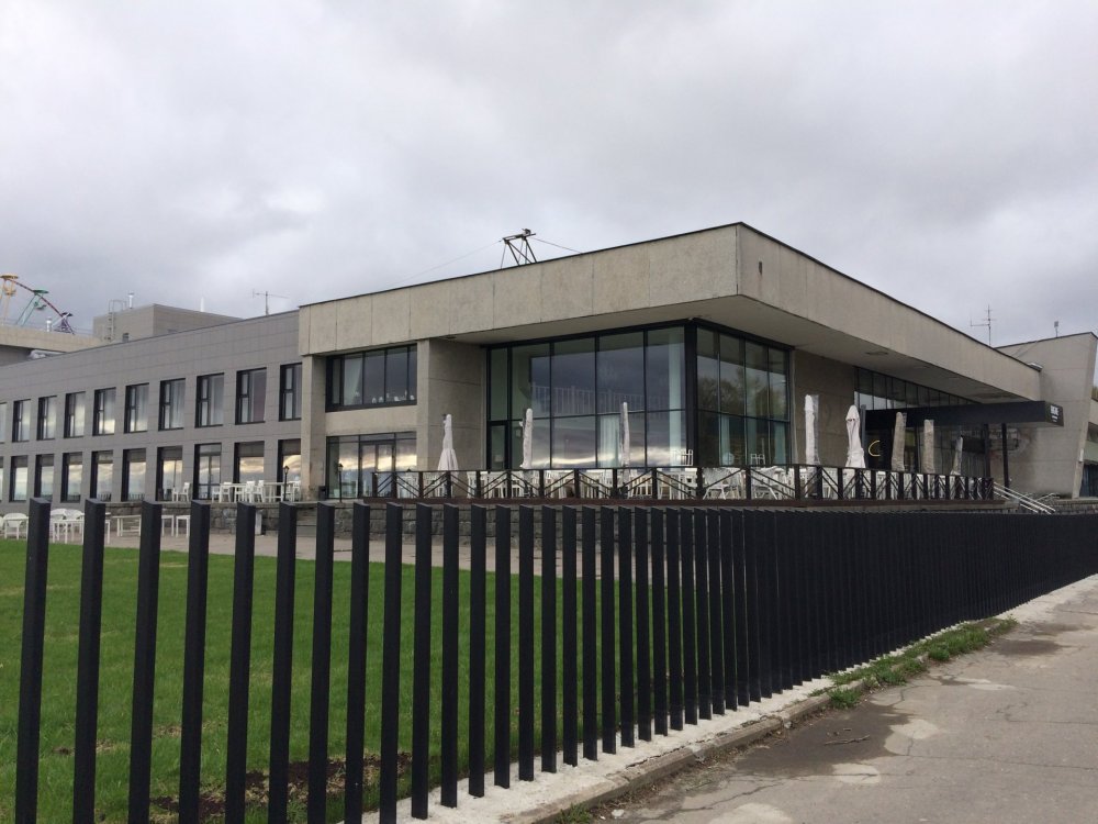 19.05.12_016_Карелия_Петрозаводск_ отель Фрегат.JPG