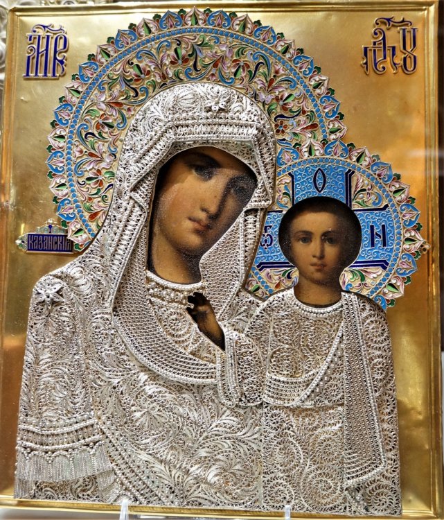 19.05.10_372_СПб_ Музей Фаберже.JPG