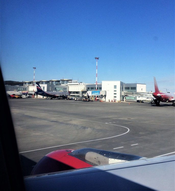 19.05.09_04_Калининград_в самолете.JPG