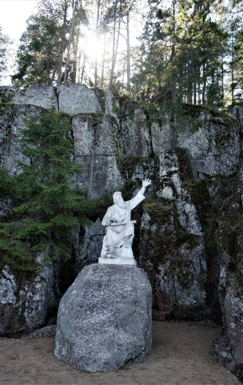 19.05.14_334_Выборг_парк Монрепо.JPG