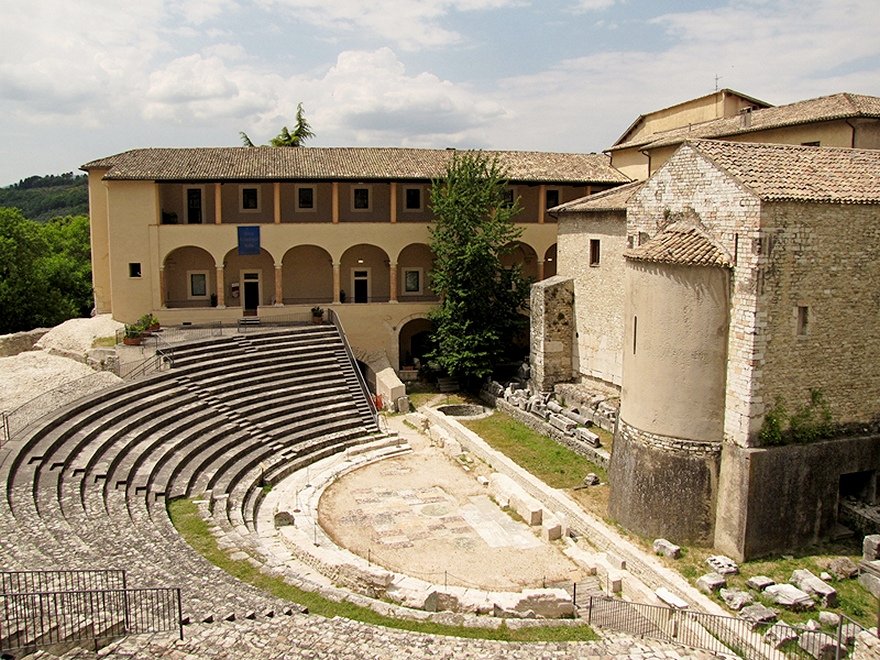 Roman-Theatre-Spoleto-Umbria-Italy[1].jpg