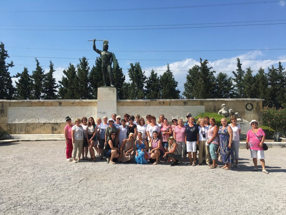 Группа туристов в Греции.JPG