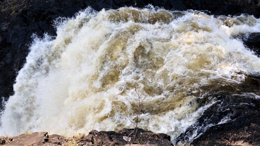 19.05.11_056_Карелия_водопад Кивач.JPG