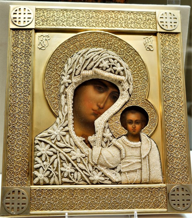 19.05.10_379_СПб_ Музей Фаберже.JPG