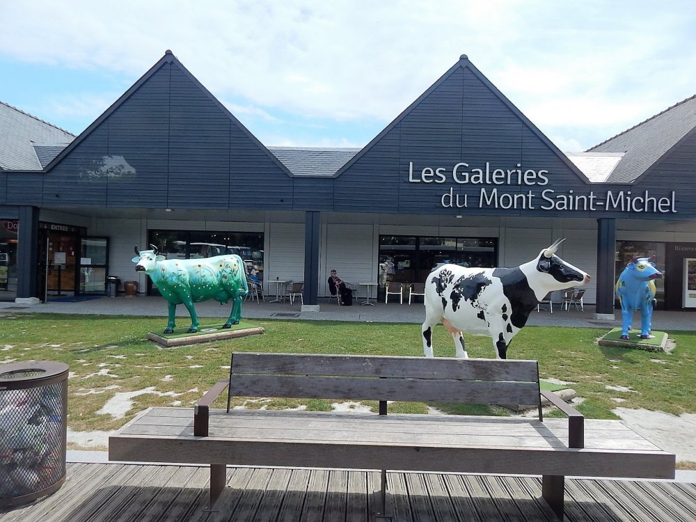 Мон-Сен-Мишель( остановка).jpg