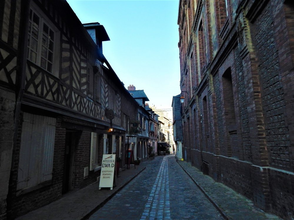 Онфлёр( узкие улочки5).jpg