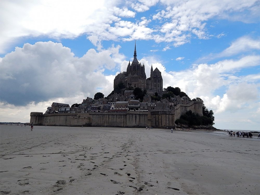 Мон-Сен-Мишель( следы).jpg