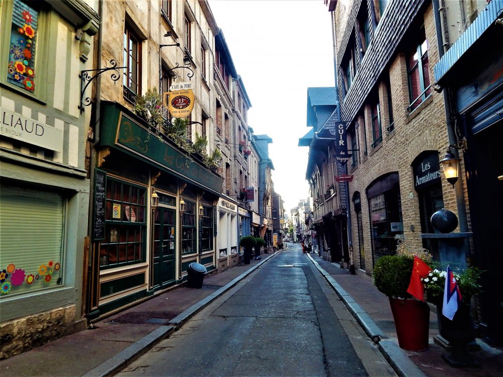 Онфлёр( узкие улочки8).jpg