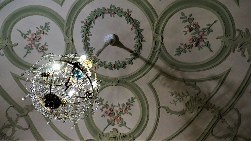 19.05.15_377_ Ораниенбаум_ Дворец Петра III.JPG