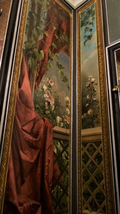 19.05.15_364_ Ораниенбаум_ Дворец Петра III.JPG