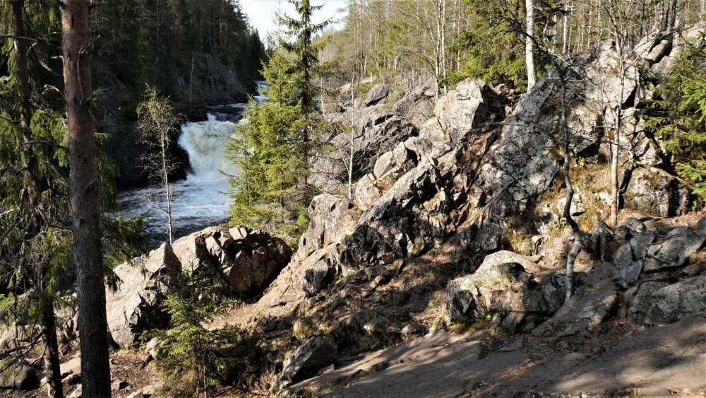 19.05.11_044_Карелия_водопад Кивач.JPG