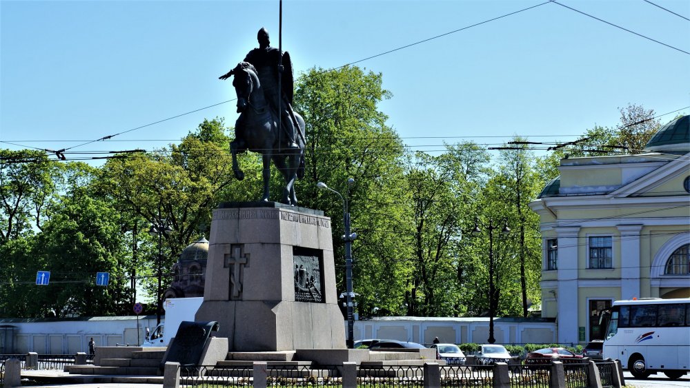 19.05.17_04_СПб_ Невская лавра.JPG