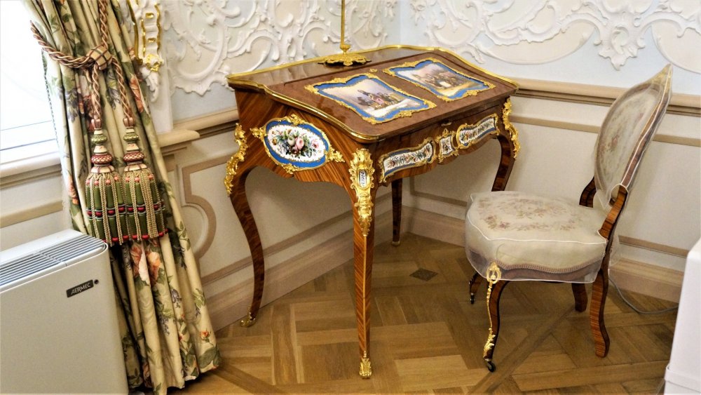 19.05.15_128_ Ораниенбаум_ Дворец.JPG