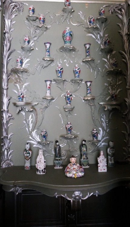 19.05.15_318_ Ораниенбаум_ Дворец Петра III.JPG