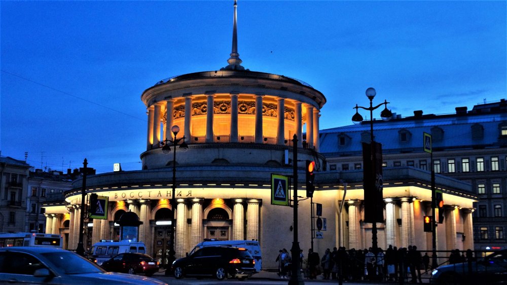 19.05.10_447_СПб_ ст.м площадь восстания.JPG