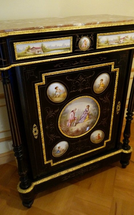 19.05.15_214_ Ораниенбаум_ Дворец.JPG